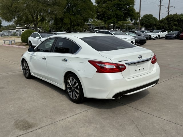 2017 Nissan Altima 2.5 SL Image 7 of 68