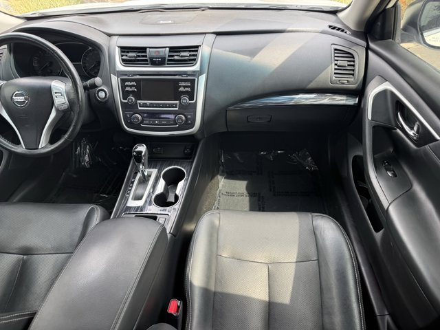 2017 Nissan Altima 2.5 SL Image 40 of 68