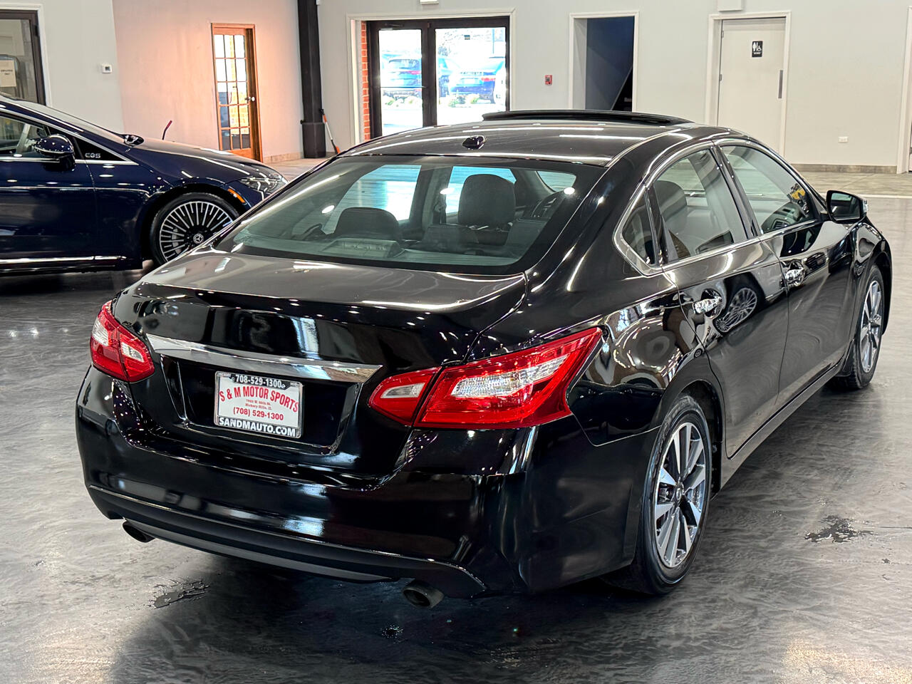 2017 Nissan Altima 2.5 SL Image 13 of 44