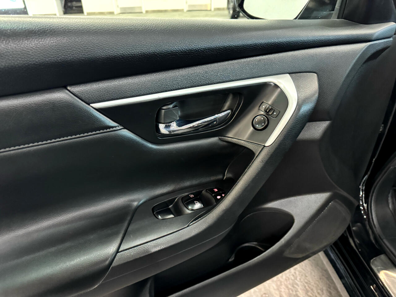 2017 Nissan Altima 2.5 SL Image 23 of 44