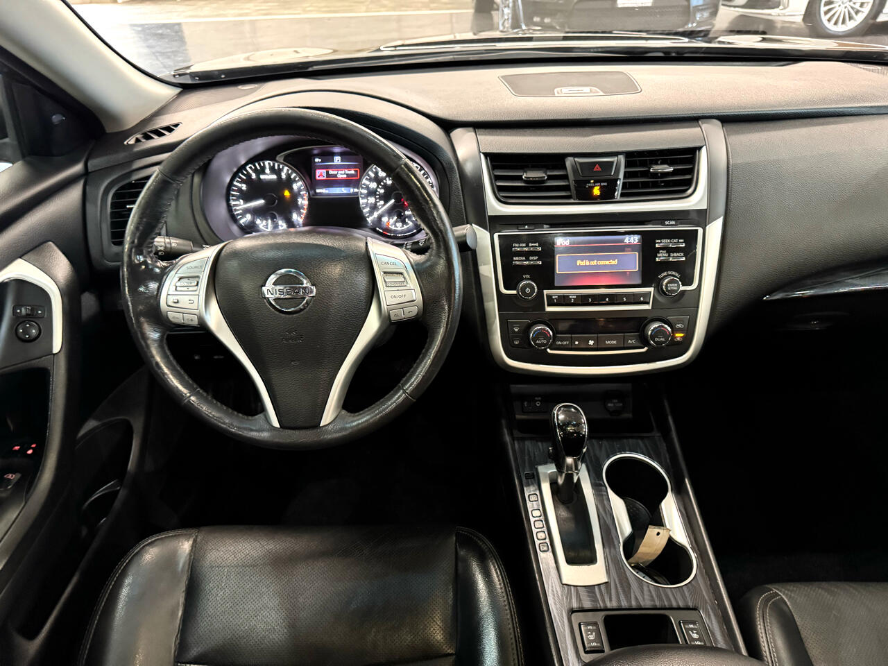 2017 Nissan Altima 2.5 SL Image 34 of 44