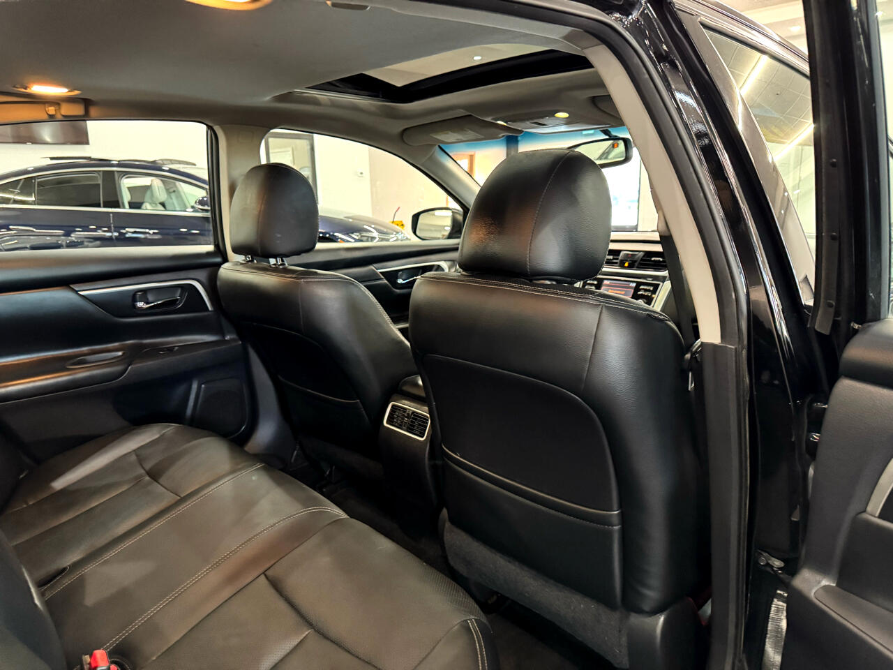 2017 Nissan Altima 2.5 SL Image 39 of 44