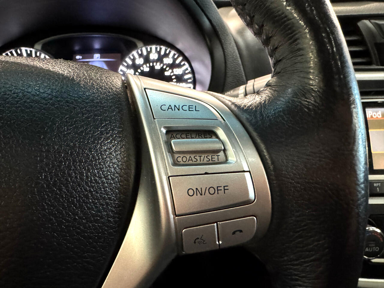 2017 Nissan Altima 2.5 SL Image 28 of 44