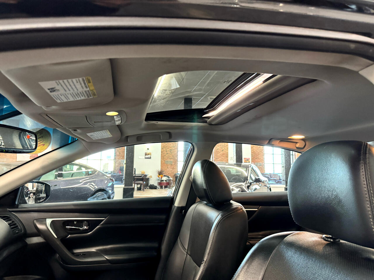 2017 Nissan Altima 2.5 SL Image 25 of 44