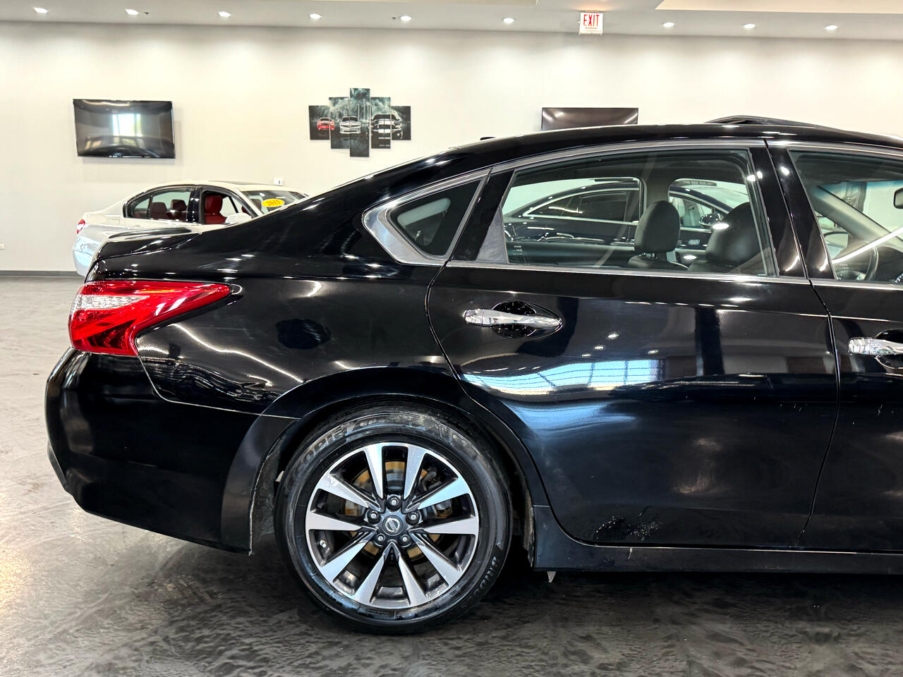 2017 Nissan Altima 2.5 SL Image 15 of 44