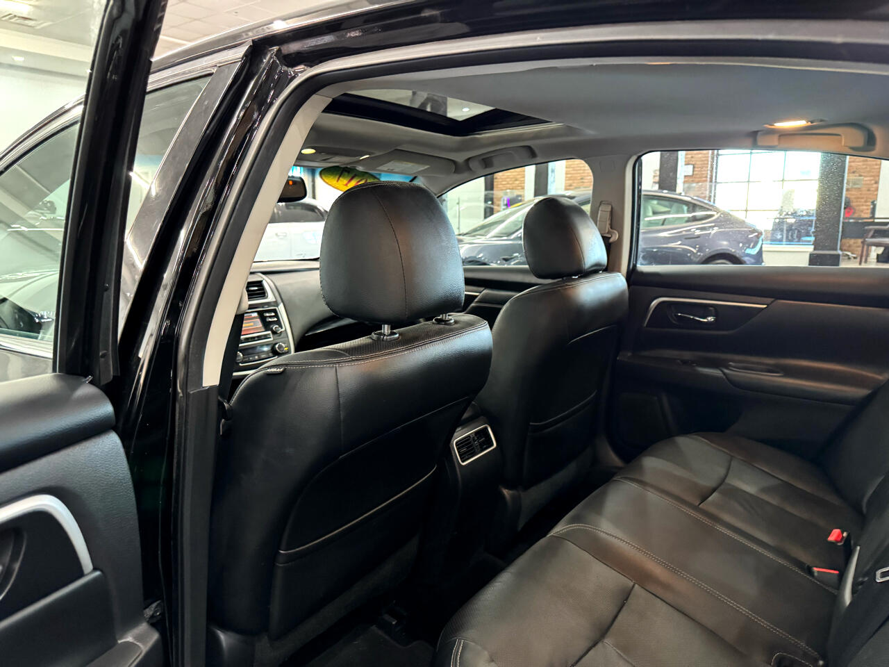 2017 Nissan Altima 2.5 SL Image 31 of 44