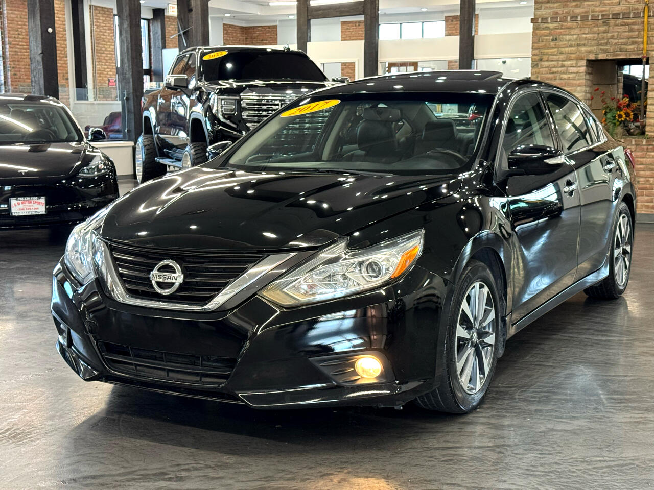 2017 Nissan Altima 2.5 SL Image 4 of 44
