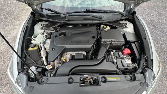 Vehicle image 16 of 45
