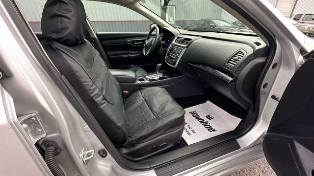 Vehicle image 42 of 45