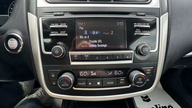 Vehicle image 10 of 45