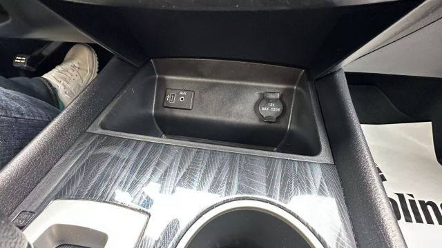 Vehicle image 13 of 45