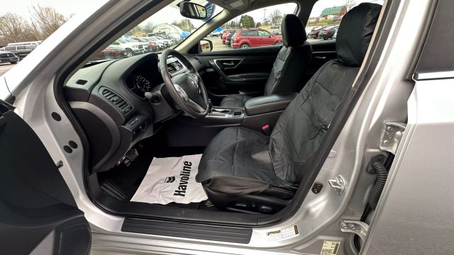 Vehicle image 26 of 45