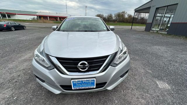 Vehicle image 2 of 45