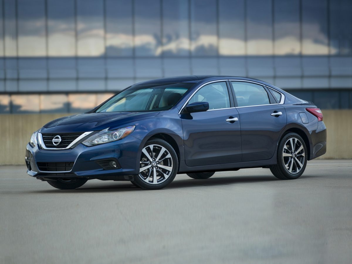 2017 Nissan Altima 2.5 SR Image 1 of 1