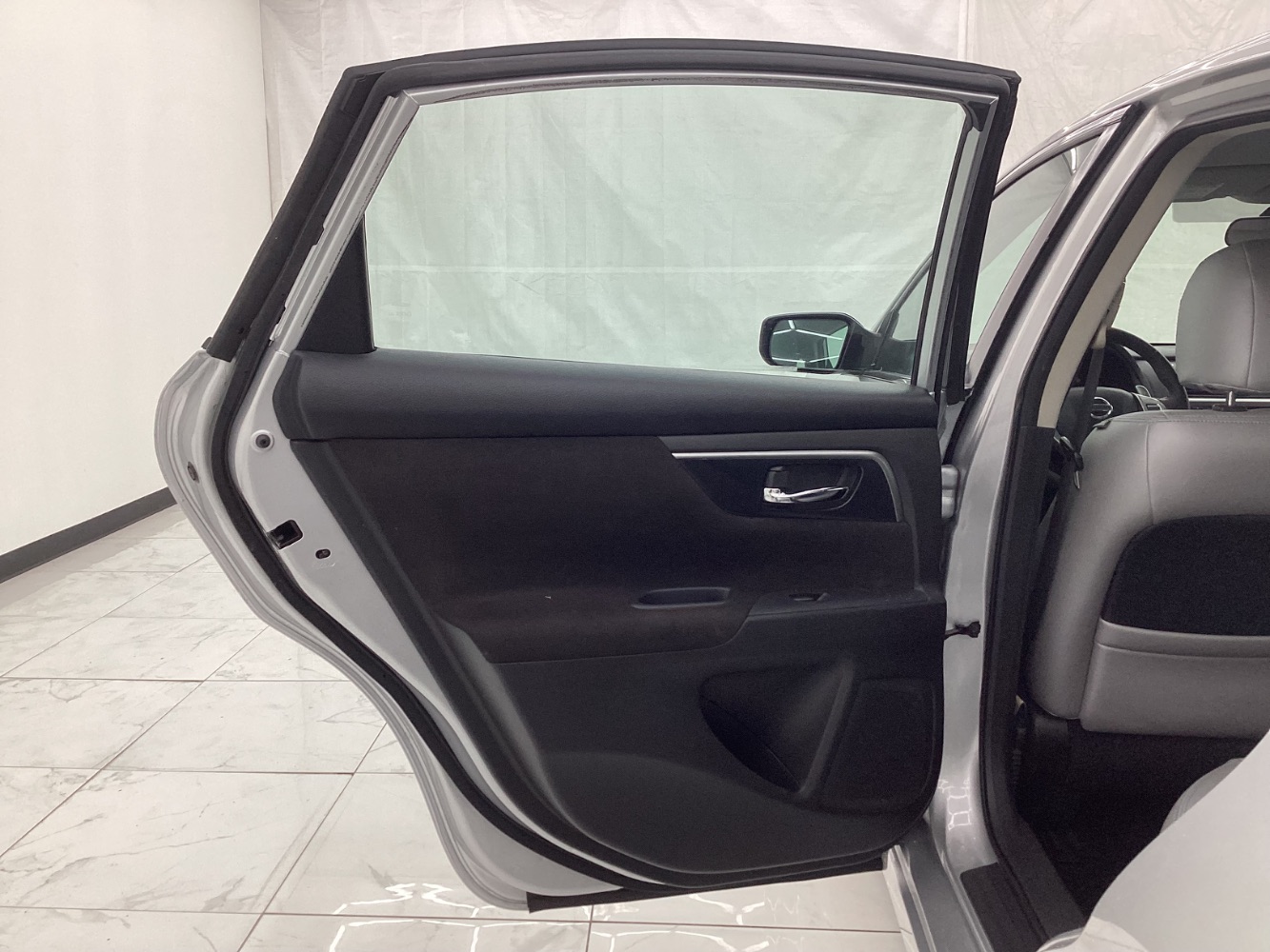 2017 Nissan Altima 2.5 SR Image 40 of 46