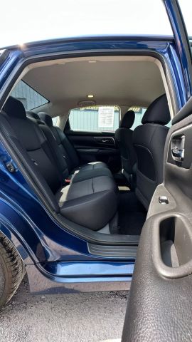 Vehicle image 38 of 45