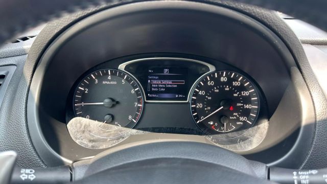 Vehicle image 9 of 45