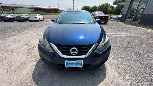 Vehicle image 18 of 45