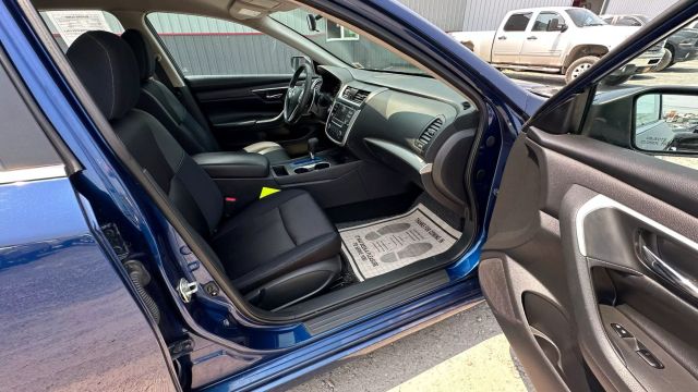 Vehicle image 43 of 45
