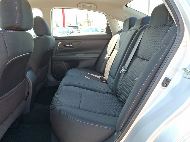 2017 Nissan Altima 2.5 SV Image 11 of 30