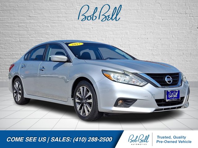 2017 Nissan Altima 2.5 SV Image 3 of 30