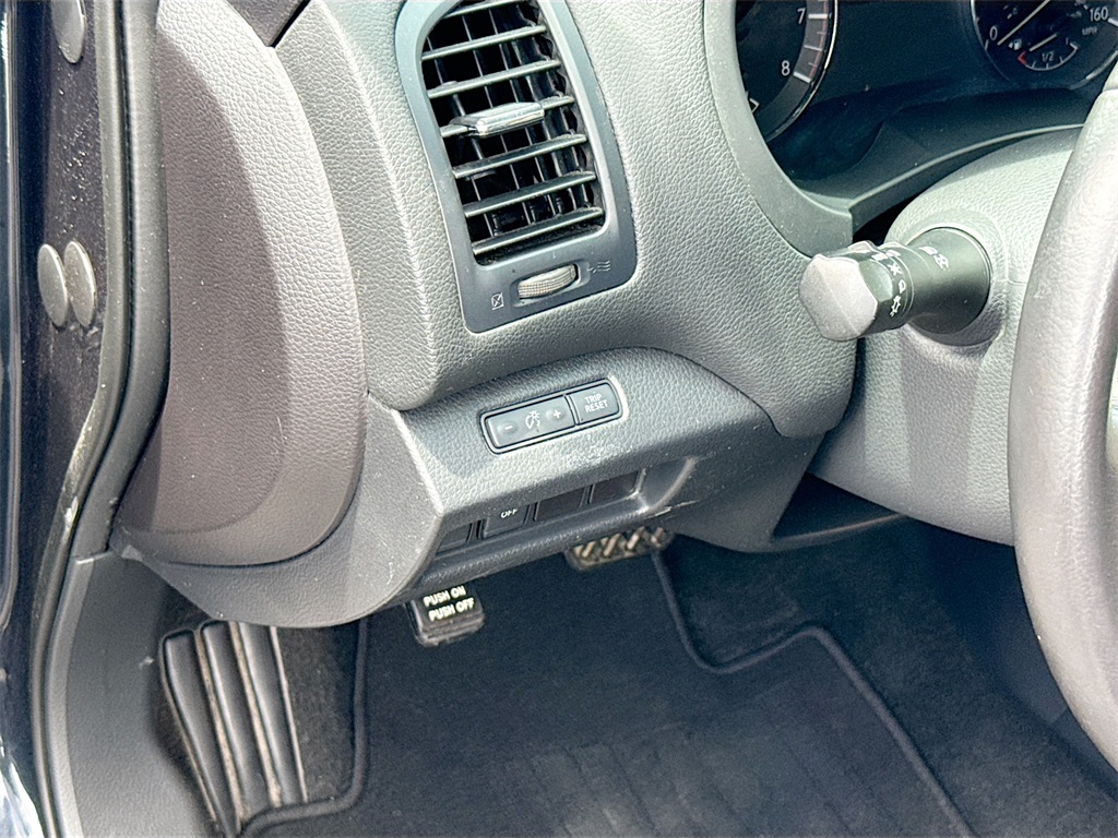 2017 Nissan Altima 2.5 SV Image 26 of 32