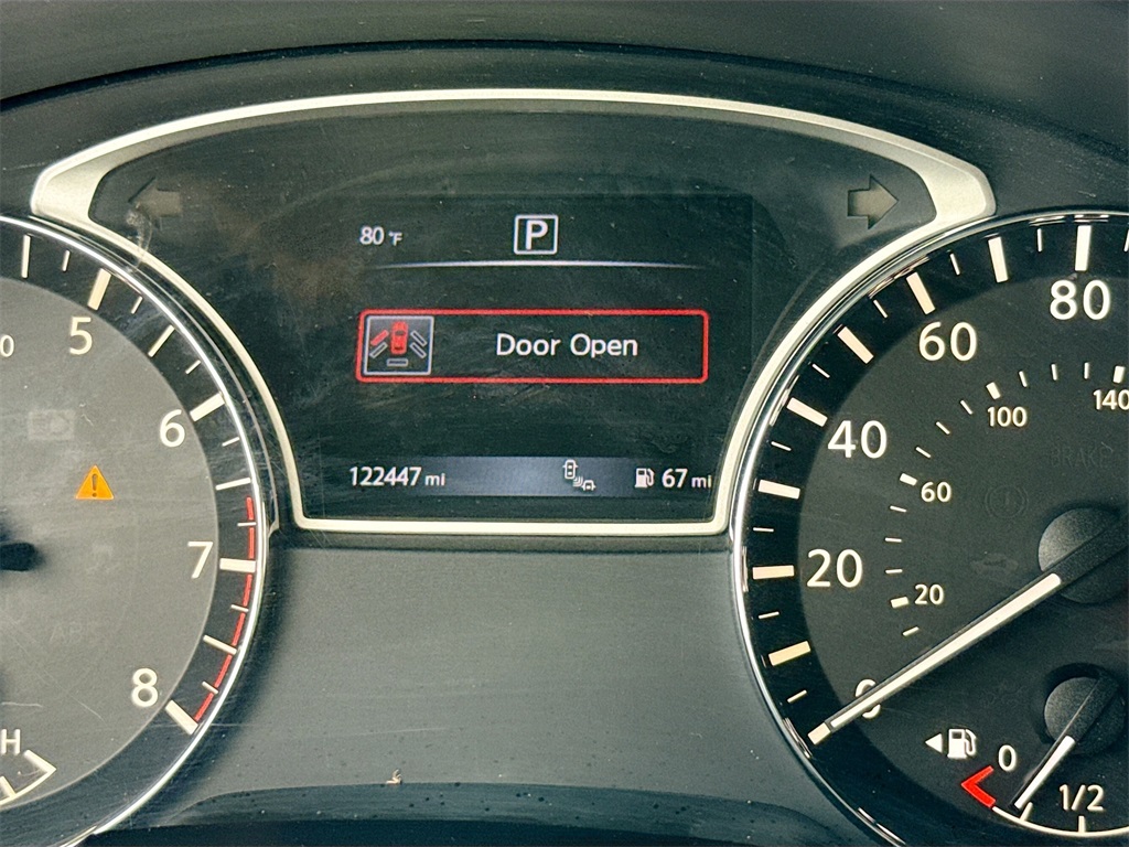 2017 Nissan Altima 2.5 SV Image 21 of 32