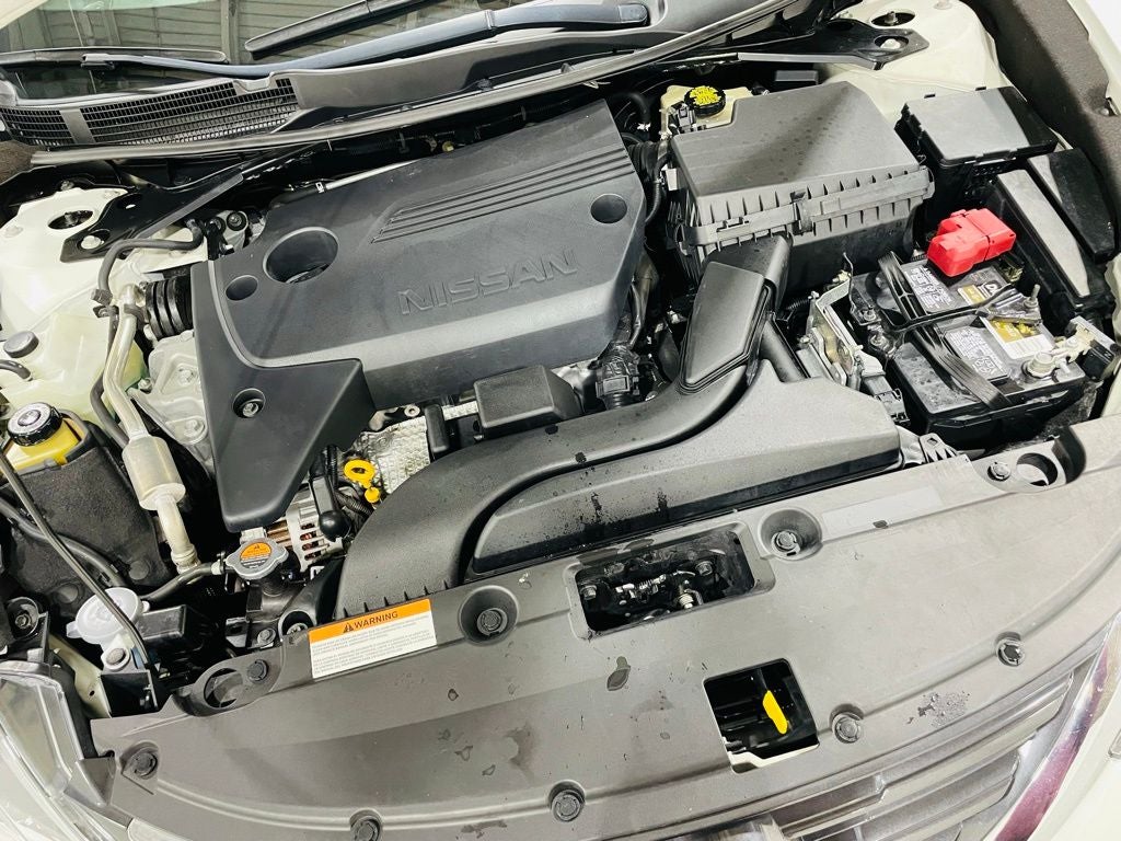 Vehicle image 19 of 50