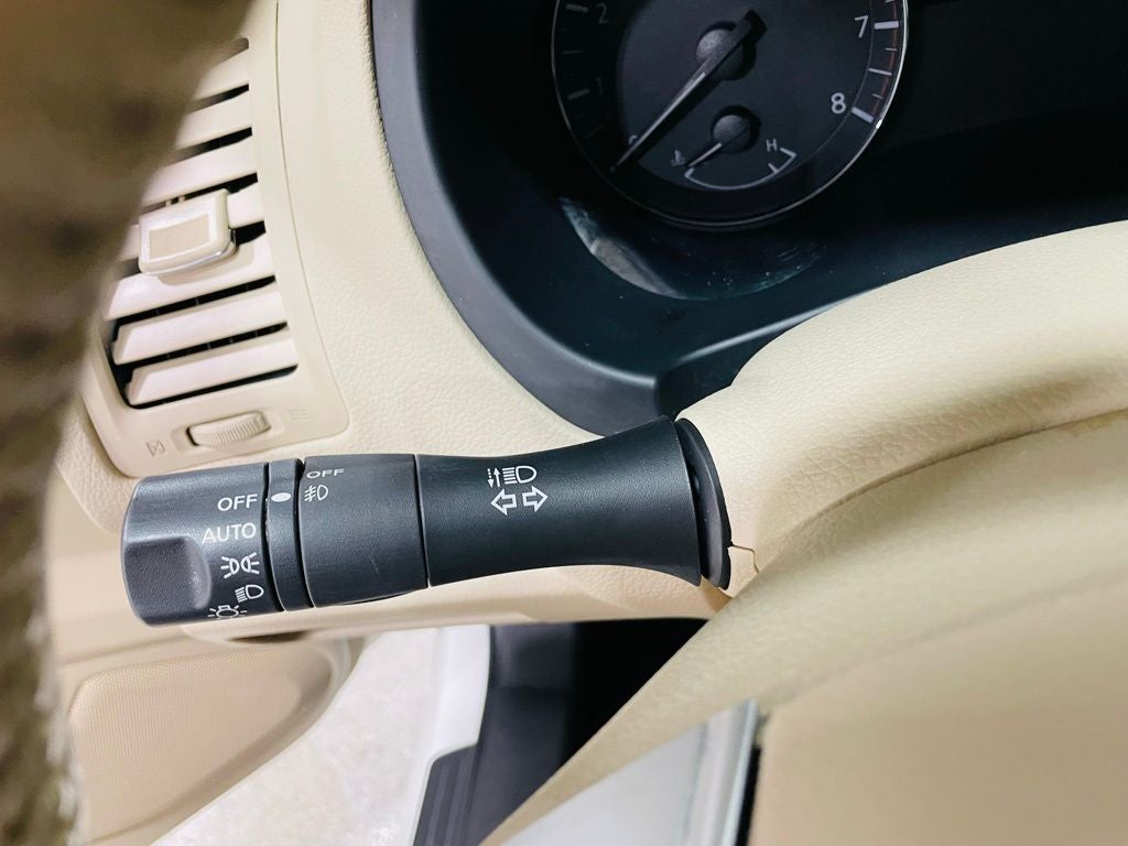 Vehicle image 40 of 50