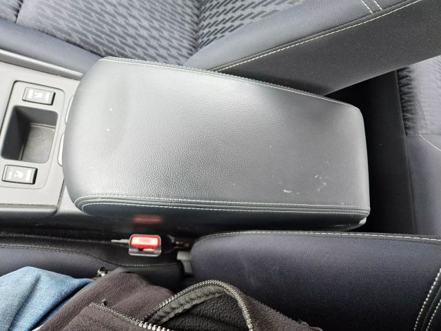 Vehicle image 50 of 68