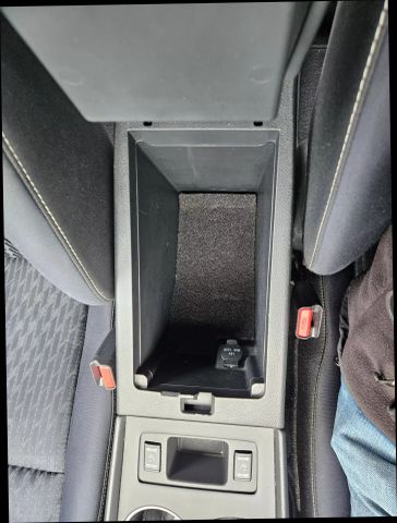 Vehicle image 52 of 68