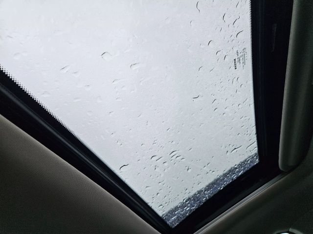 Vehicle image 58 of 68