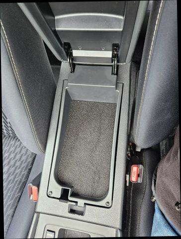 Vehicle image 51 of 68
