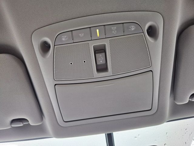 Vehicle image 56 of 68