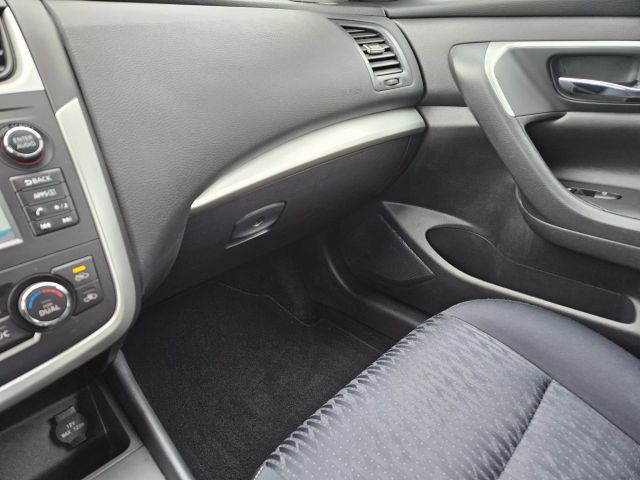 Vehicle image 54 of 68