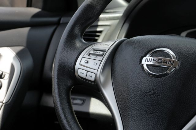 2017 Nissan Altima 2.5 S Image 51 of 60