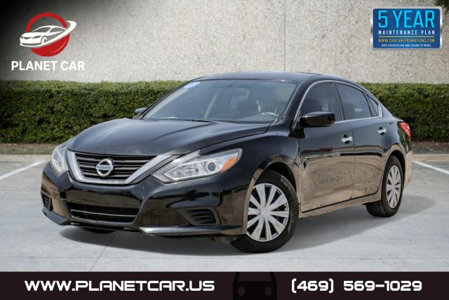 2017 Nissan Altima 2.5 S Image 2 of 60