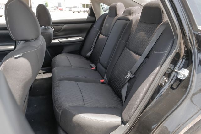2017 Nissan Altima 2.5 S Image 25 of 60