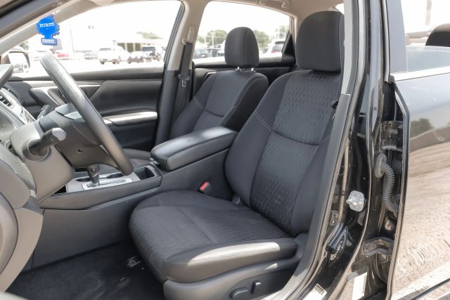 2017 Nissan Altima 2.5 S Image 26 of 60