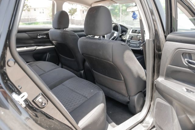 2017 Nissan Altima 2.5 S Image 27 of 60