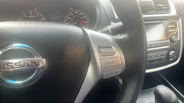 2017 Nissan Altima 2.5 S Image 28 of 33