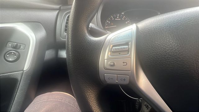 2017 Nissan Altima 2.5 S Image 24 of 33