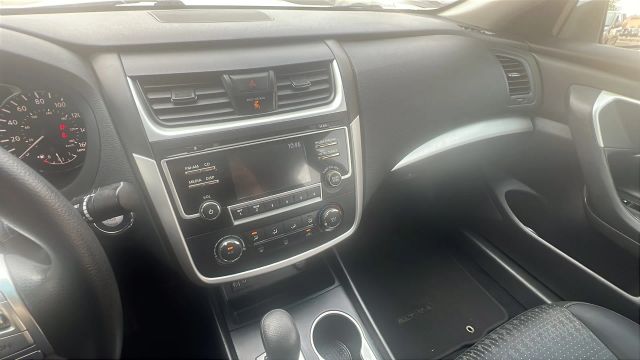 2017 Nissan Altima 2.5 S Image 29 of 33