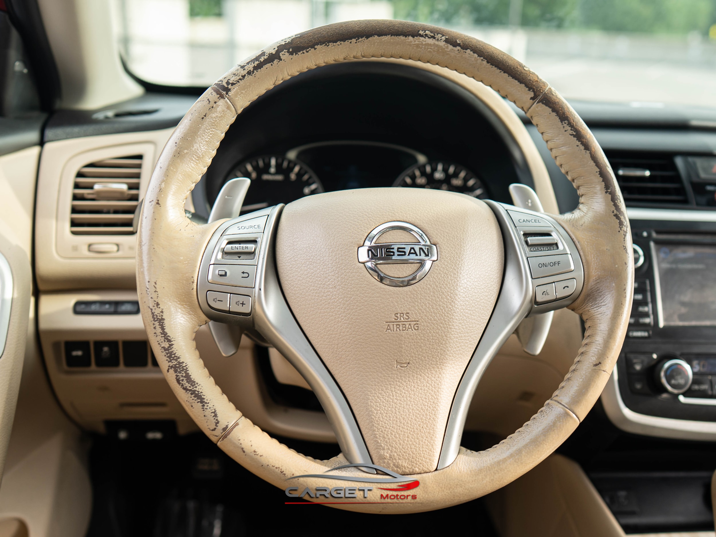 Vehicle image 24 of 49