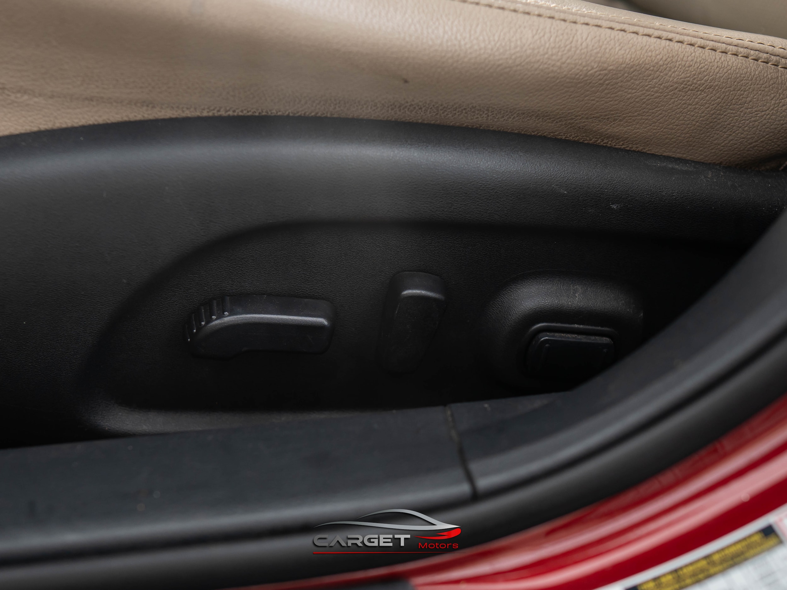 Vehicle image 45 of 49