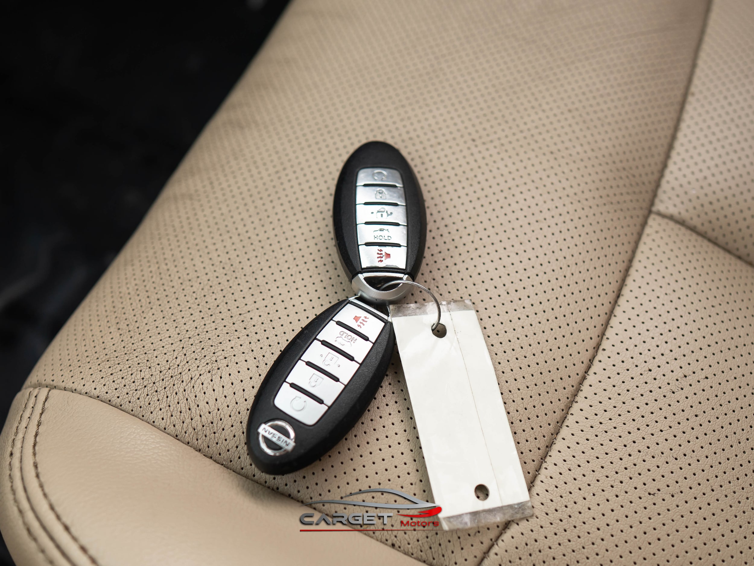 Vehicle image 33 of 49