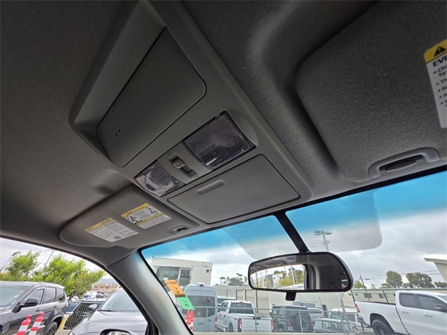 Vehicle image 14 of 38