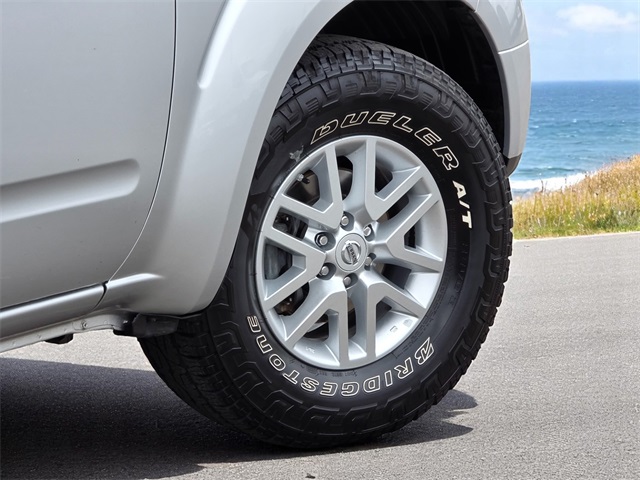 Vehicle image 8 of 38