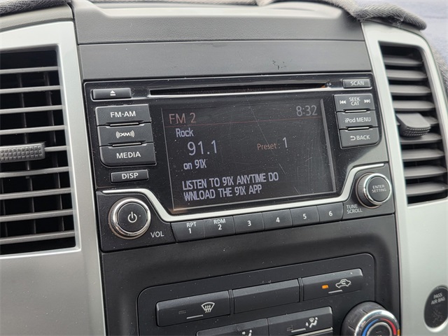 Vehicle image 27 of 38