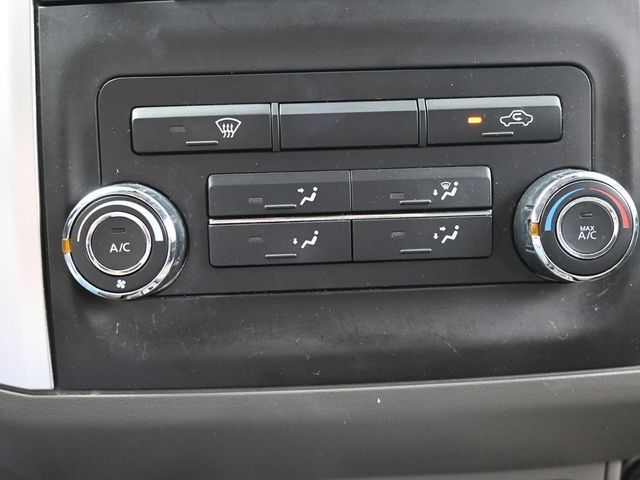 Vehicle image 37 of 54